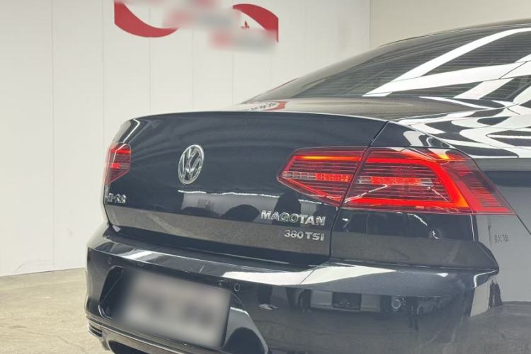 Used Volkswagen Magotan 2018 380TSI DSG Luxury Model
