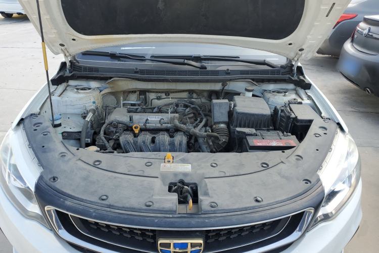 Used Geely Auto Vision 2019 Upgraded Model 1.5L Manual Luxury Version China VI Standard