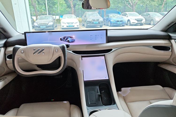 Used  L6 2024 Max Standard Edition
