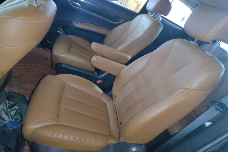 Used BYD Song MAX 2019 1.5T Manual Smart Connect Ruiyi Model 6 Seats China V Standard