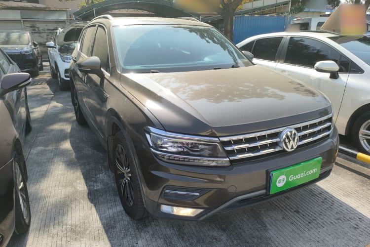Used Volkswagen Tiguan L 2017 380TSI Automatic All-Wheel-Drive Luxury Edition
