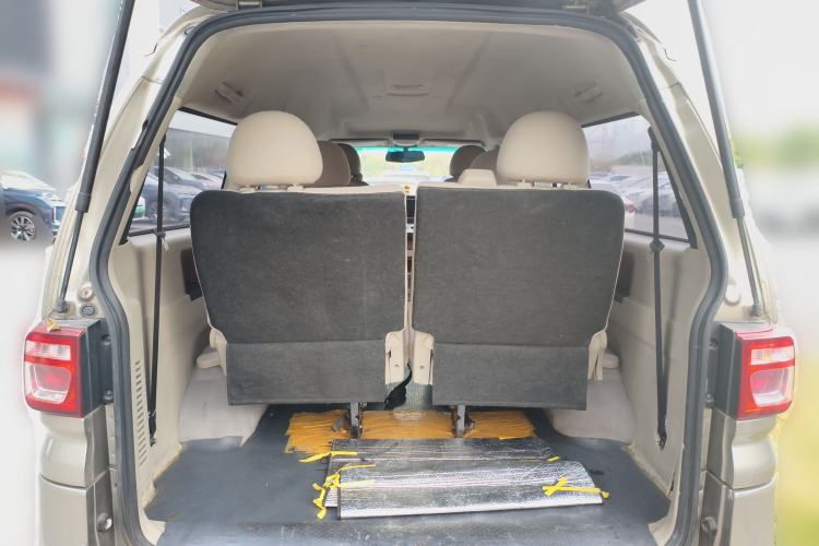 Used FORTHING Lingzhi 2018 M5L 2.0L 7-Seater Comfort Model