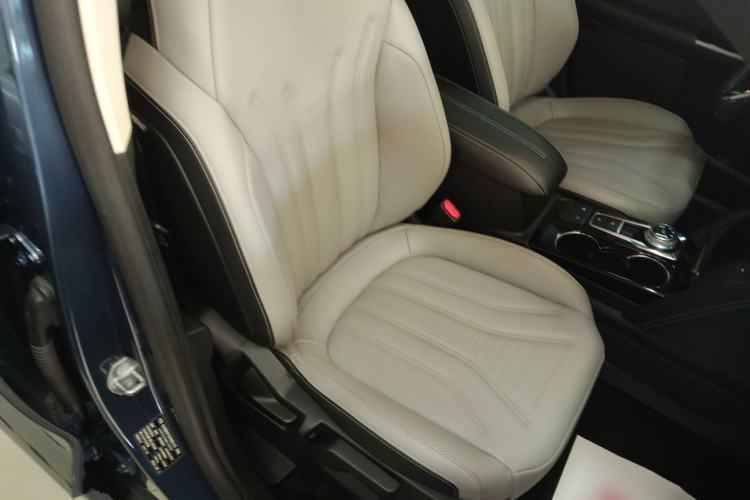 Used Ford Escape 2020 EcoBoost 245 Two-Wheel-Drive Comfort Edition
