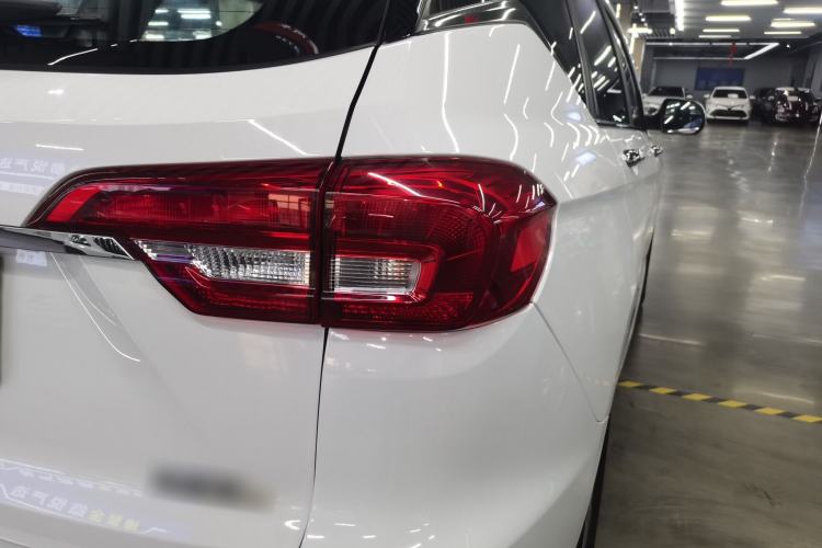 Used Haval M6 2019 1.5T DCT Two-Wheel Drive Elite Version China VI Standard
