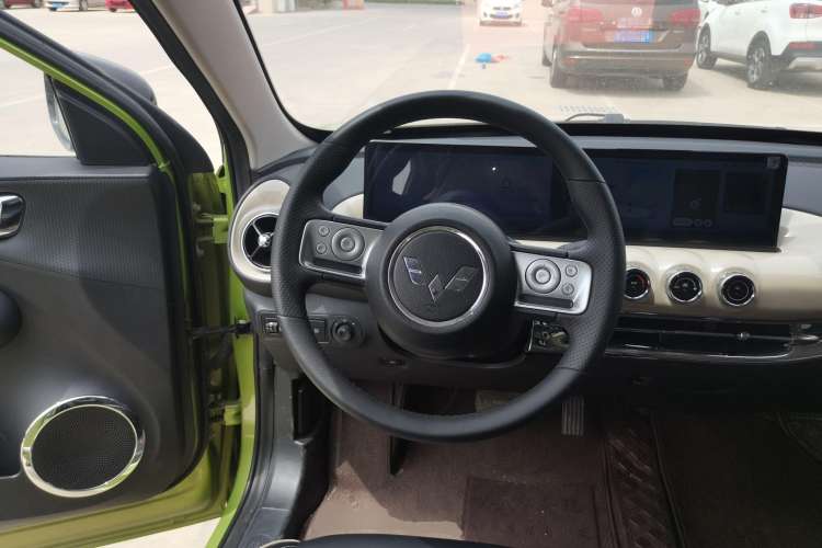 Used Wuling Bingo 2023 333 km Lingxi Connected Version
