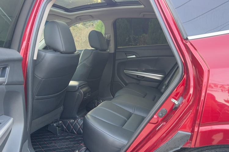 Used Honda Crosstour 2014 2.4L Luxury Edition
