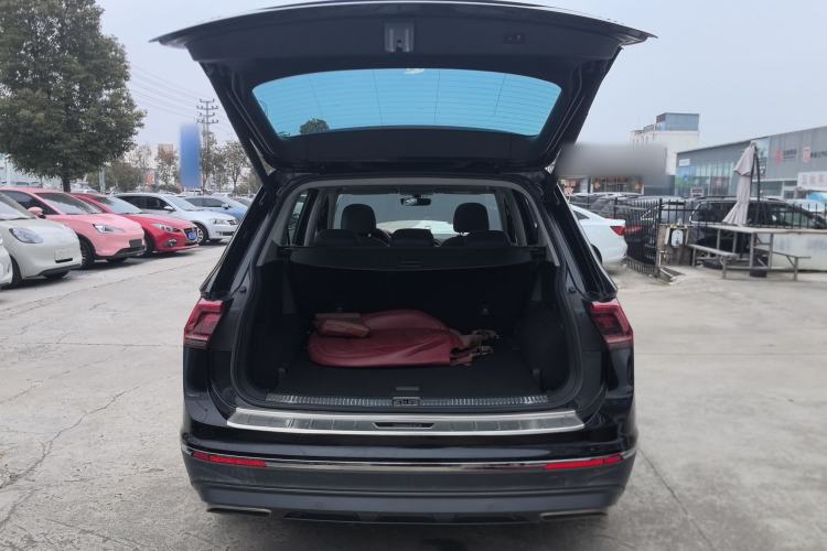 Used Volkswagen Tiguan L 2017 380TSI Automatic All-Wheel-Drive Flagship Edition
