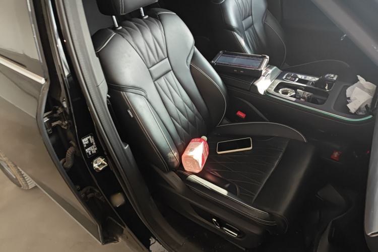 Used GAC Trumpchi GS8 2024 Linghang Series 2.0 TGDI Two-Wheel Drive Luxury Smart Connectivity Version