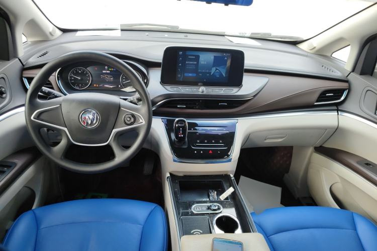 Used Buick GL8 2022 Land Cruiser Executive Class 652T Comfort Model
