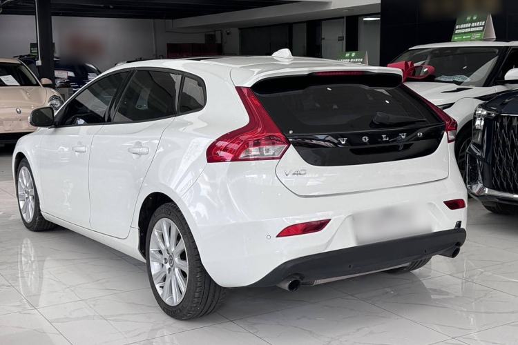 Used Volvo V40 2015 1.6T Zhiyi Edition