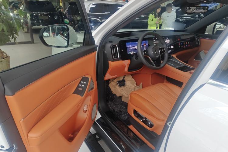 Used Hima AITO M8 2025 Extended-Range Ultra Version 53.4 kWh 6-Seater Edition