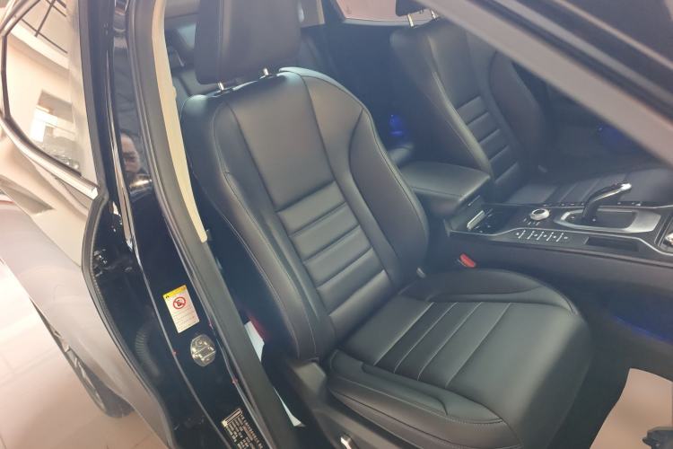 Used Wey VV5 2021 1.5T Two-Wheel Drive Smart Pioneer
