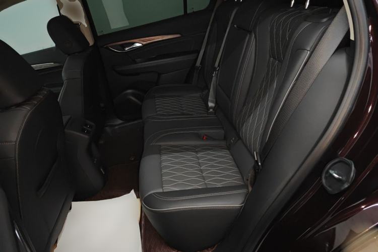 Used Buick Envision 2023 Encore Plus Avenir Aivia 5-Seater Edition
