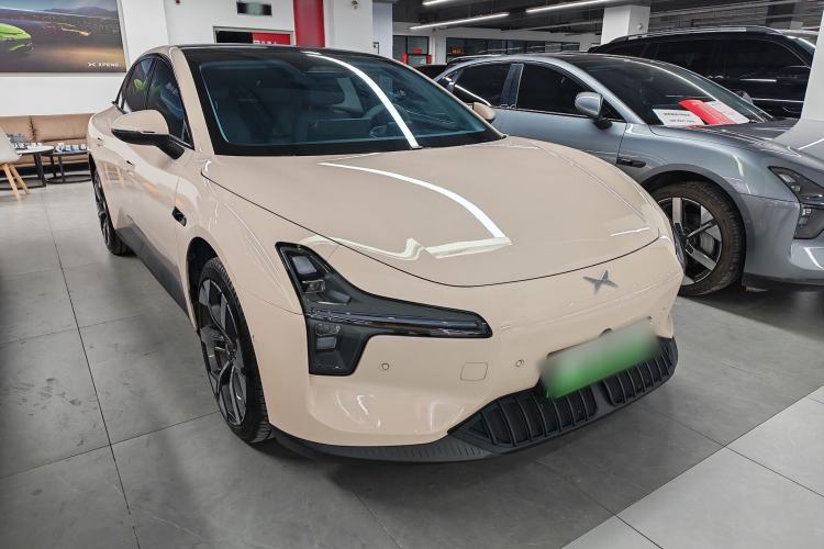 Used XPeng MONA M03 2024 620 with Ultra-Long Range
