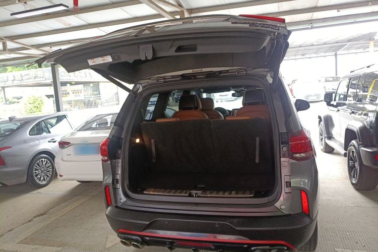 Used SAIC MAXUS D90 Pro 2020 2.0T Gasoline 4x4 Flagship Edition 6 Seats
