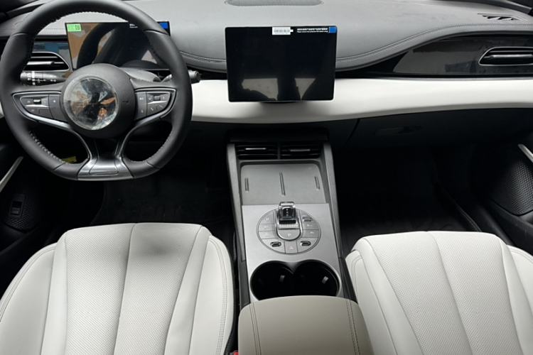 Used BYD Seal 06 New Energy 2024 DM-i 80KM Luxury Model
