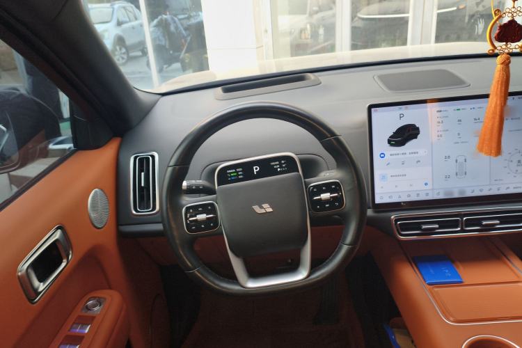 Used Li Auto L8 2023 Pro Model
