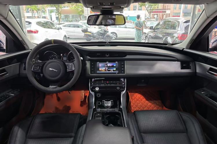 Used Jaguar XF 2016 XF 3.0 SC Two-Wheel-Drive Luxury Edition
