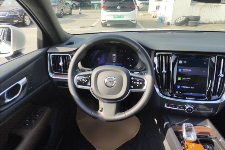 Used Volvo S60 2025 B4 Zhiyuan Luxury Edition