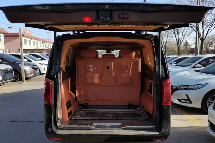 Used Mercedes-Benz Vito 2021 2.0T Elite Version 7 Seats
