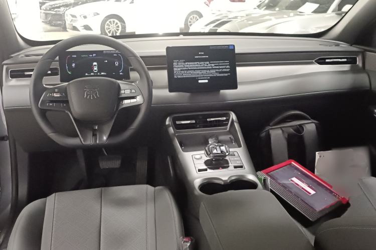 Used BYD Qin PLUS 2024 HONOR Edition DM-i 55KM Leading Model
