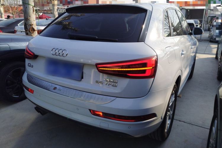 Used Audi Q3 2017 30 TFSI Fashion Model
