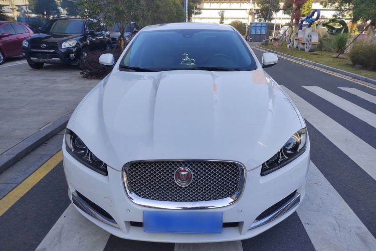 Used Jaguar XF 2015 XF 2.0T 80th Anniversary Collector's Edition
