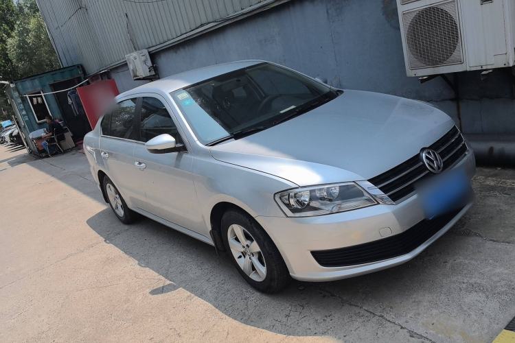 Used Volkswagen Lavida 2013 Revised Classic 1.6L Manual Fashion Edition
