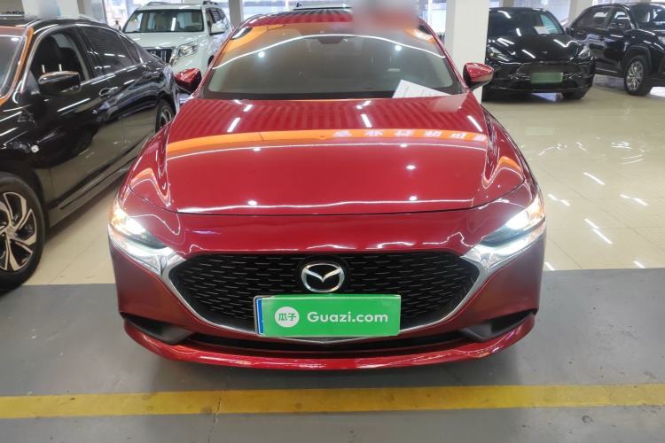 Used Mazda Mazda 3 Axela 2020 1.5L Automatic Luxury Version
