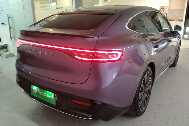 Used Hima Luxeed R7 2025 Extended-Range 331km Ultra
