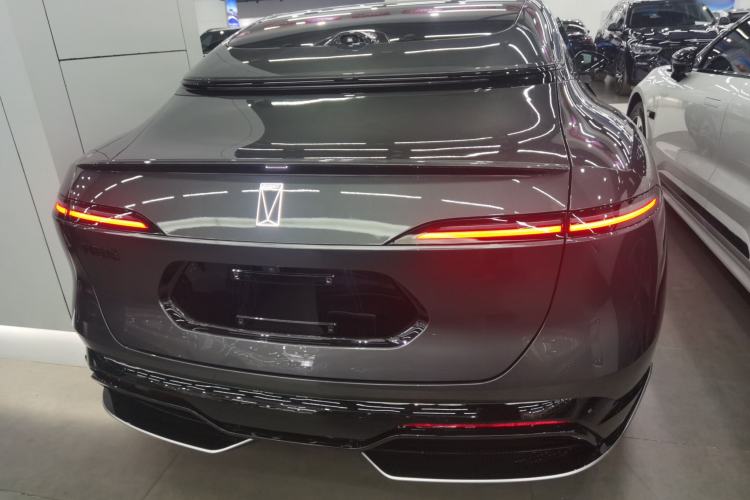 Used  06 2025 Max All-Electric Version
