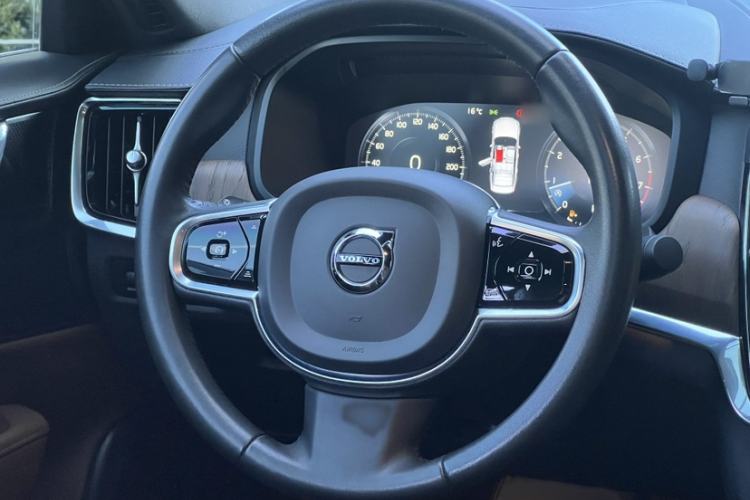 Used Volvo S90 2021 B5 Zhiyuan Luxury Edition
