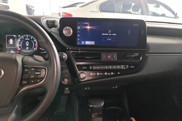 Used Lexus ES 2022 200 Excellence Edition
