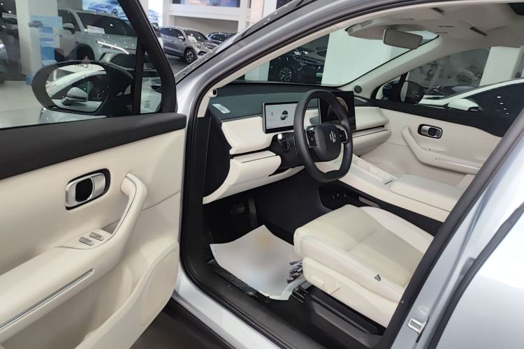 Used Leapmotor C16 2024 Range-Extended 200 Luxury Edition