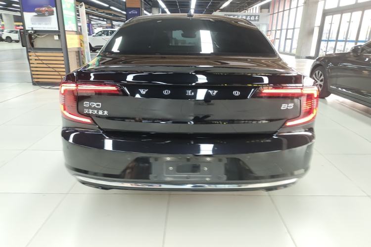 Used Volvo S90 2023 B5 Zhiyuan Luxury Edition
