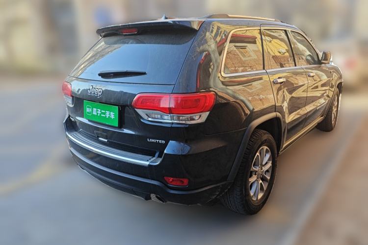 Used  Grand Cherokee (Import) 2014 3.0L Comfort Navigation Edition
