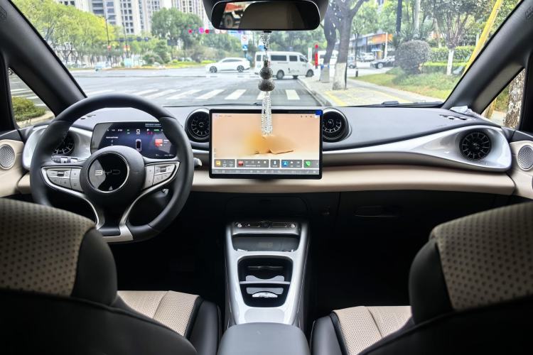 Used BYD Dolphin 2025 Intelligent Driving Version 410 km Fashion Edition
