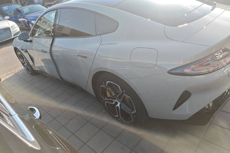 Used  SU7 2024 Four-Wheel Drive Ultra-Long Range Advanced Intelligent Driving Max Edition