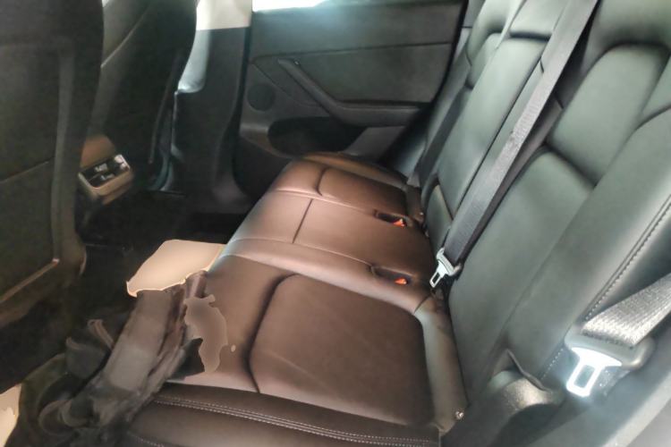 Used Tesla Model Y 2021 Long-Range All-Wheel-Drive Version
