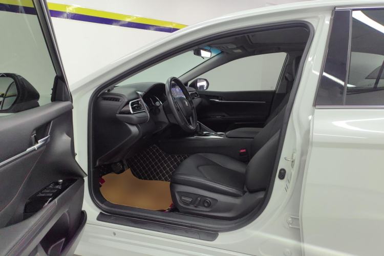 Used Toyota Camry 2022 2.0GVP Premier Edition