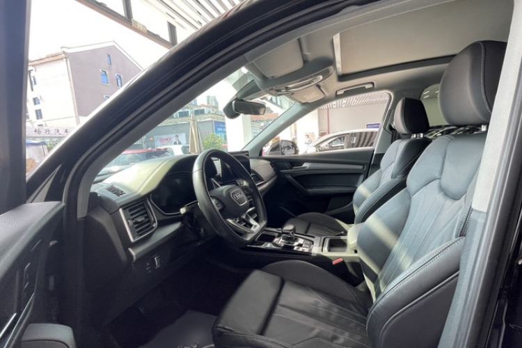 Used Audi Q5L 2022 40T Fashionable and Dynamic Model
