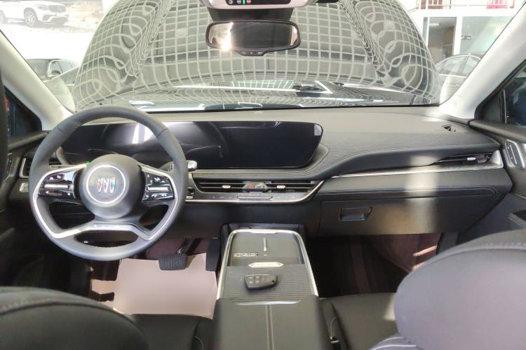 Used Buick LaCrosse 2025 28T Platinum Edition
