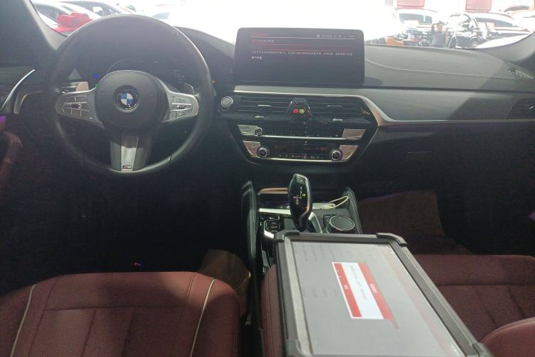 Used BMW 5 Series 2023 Restyled 530Li Leading Edition M Sport Package