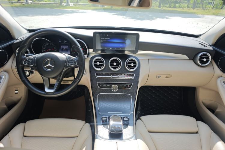 Used Mercedes-Benz C-Class 2015 C 200 station wagon