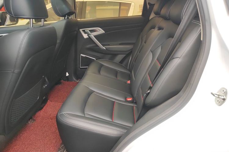 Used Geely Auto Emgrand X7 Sport 2018 1.8TD Automatic Two-Wheel Drive Smart Connect 4G Internet Edition
