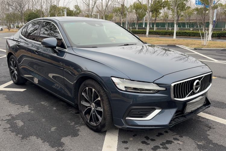 Used Volvo S60 2021 T4 Zhiyi Luxury Edition