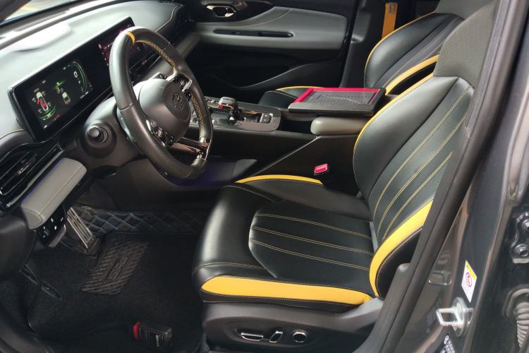 Used GAC Trumpchi EMPOW 2021 270T DCT J16 Version
