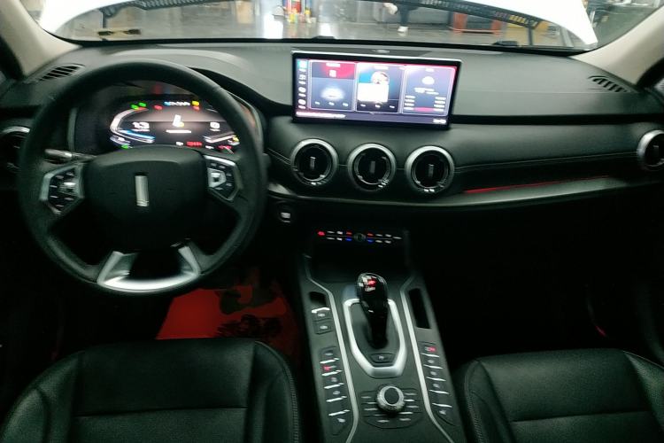 Used Wey VV6 2020 2.0T Two-Wheel Drive Smart Protection+
