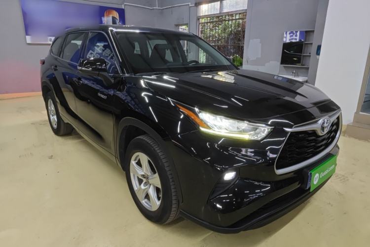 Used Toyota Highlander 2022 Dual-Engine 2.5L Two-Wheel Drive Elite Edition 7-Seater
