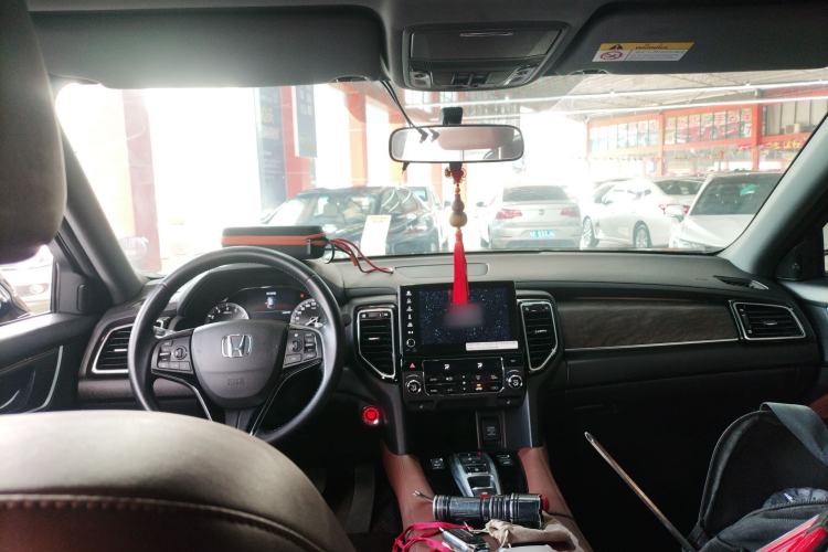 Used Honda UR-V 2020 370TURBO Two-Wheel Drive Luxury Edition
